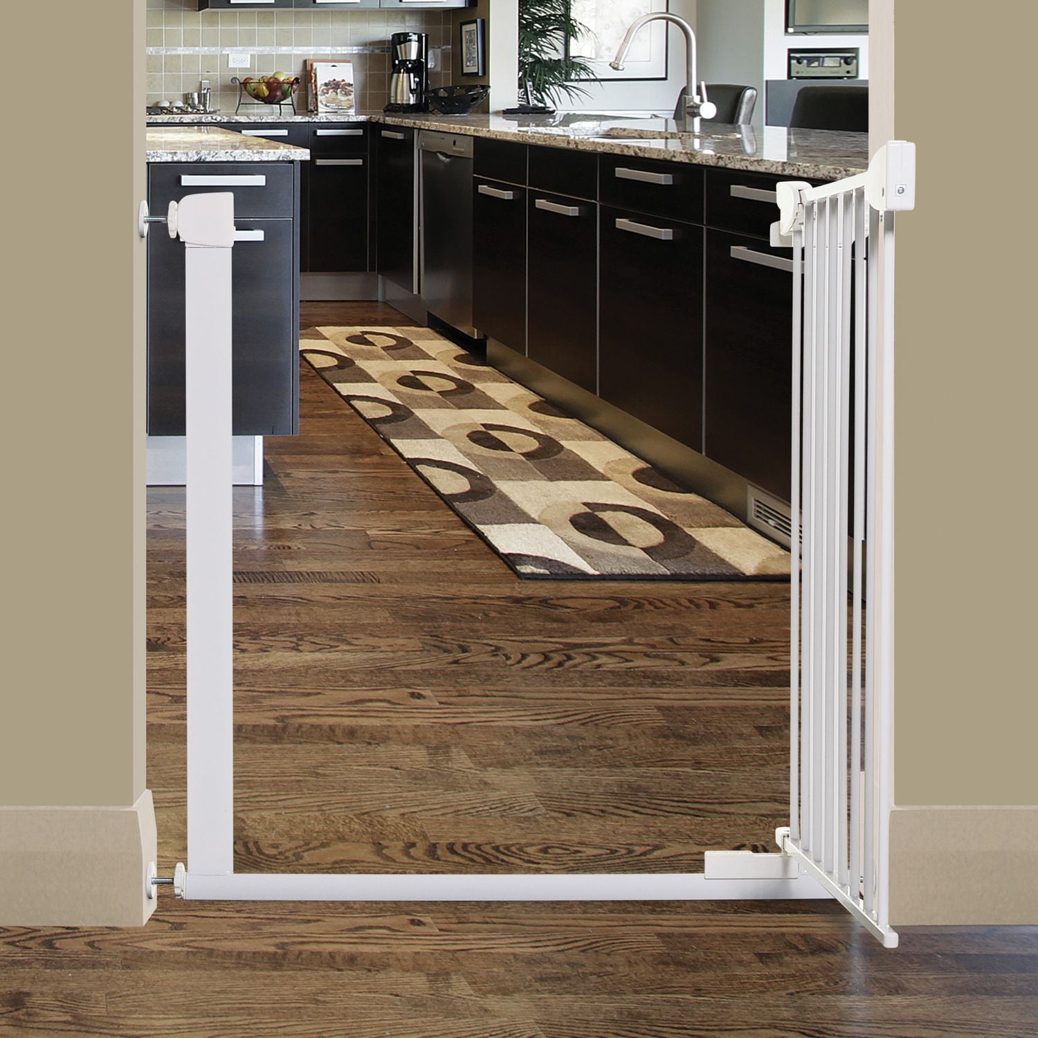 Barrière pour bébé en métal à fermeture automatique Boston de Dreambaby® - blanche