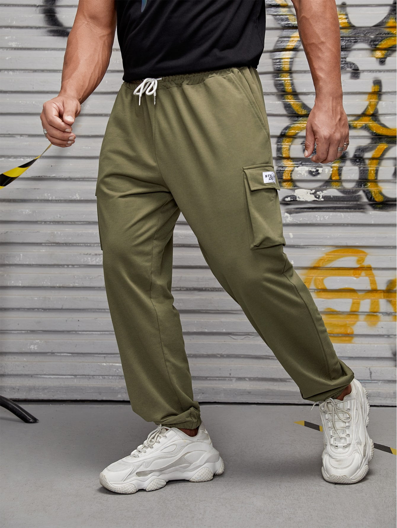 Extended Sizes Men Flap Pocket Patched 
