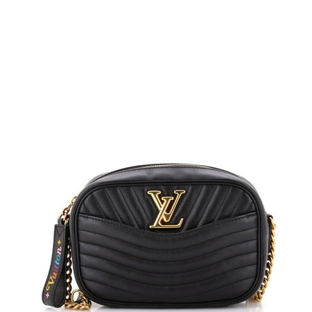 Pre-Owned New Wave Camera Bag Quilted Leather by Rebag