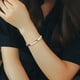 thumbnail image 5 of Pulsera de terapia magnética para el cuidado de la salud, pulsera para reducir el peso para mujeres, 5 of 10