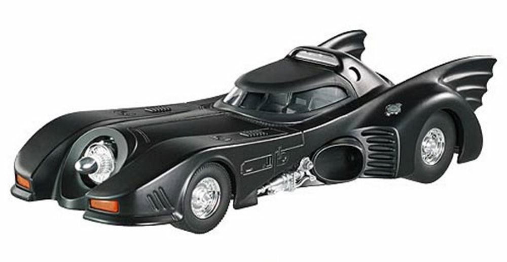 Diecast Car & Accessory Package - Batman Returns Batmobile, Black - Mattel  Hot Wheels BLY51 - 1/24 Scale Diecast Model Toy Car w/display case