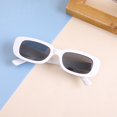 thumbnail image 4 of Gafas de sol coreanas bonitas para niños y niñas, con forma cóncava, a prueba de rayos UV, para vacaciones, de 2 a 8 años, 4 of 6