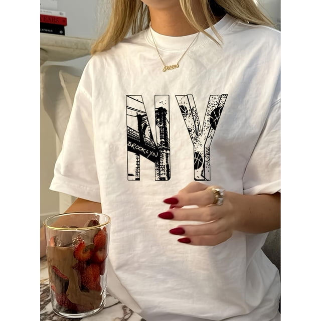 Vintage Geometric-Patterned T-Shirt for Women, 100% Polyester Crew Neck Knit Fabric Top, Casual Summer Tee with Classic NY Design