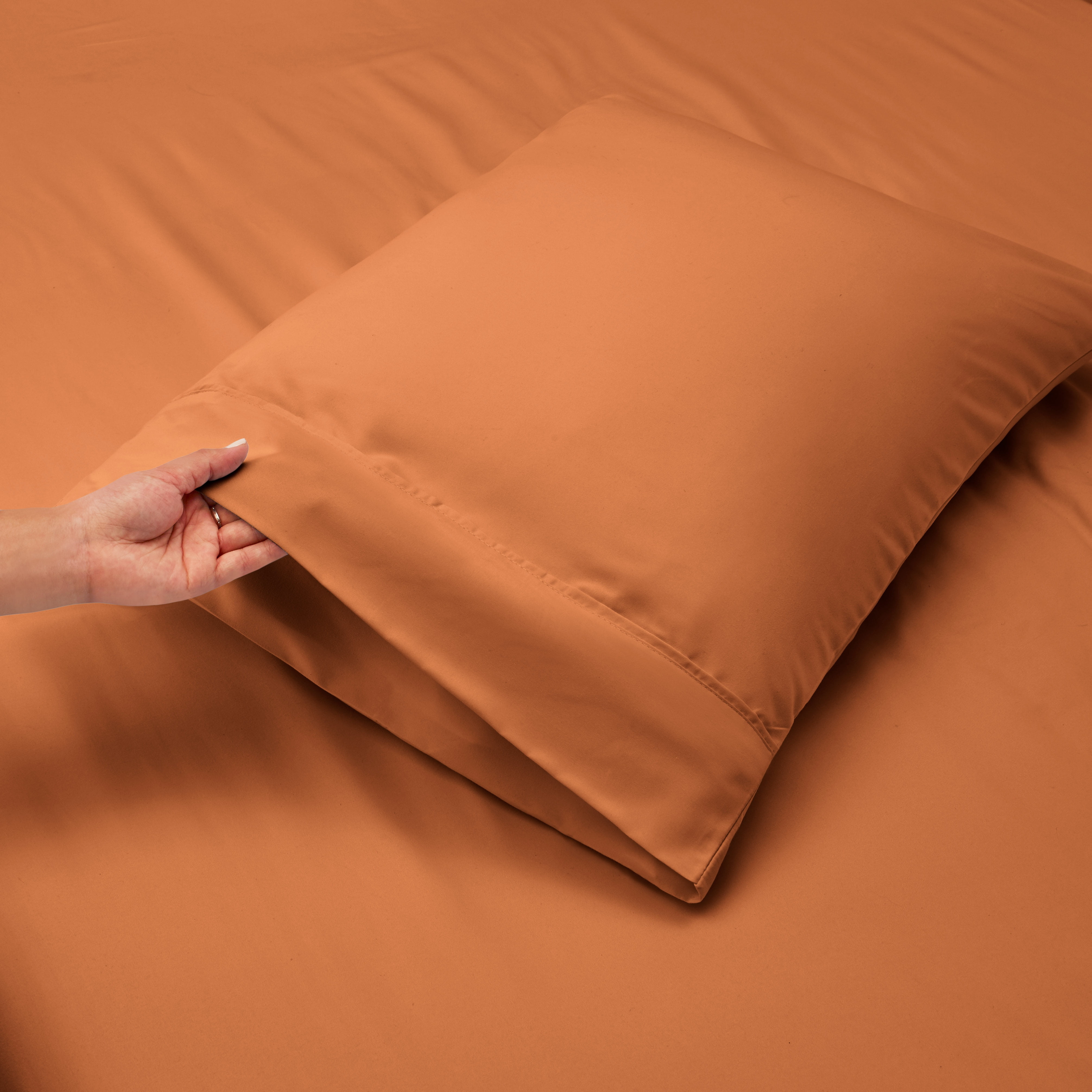 LammaLoe Extra Deep Pocket Sheets Twin Set, 3 Piece, Fits 18"-24" Mattress, Breathable & Extra Soft Bed Sheets, Rust Sienna/Orange Brown
