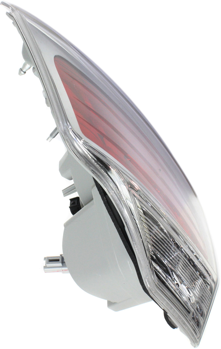Tail Light Compatible With 2014-2016 Toyota Highlander Right Passenger Side, Inner With bulb(s)