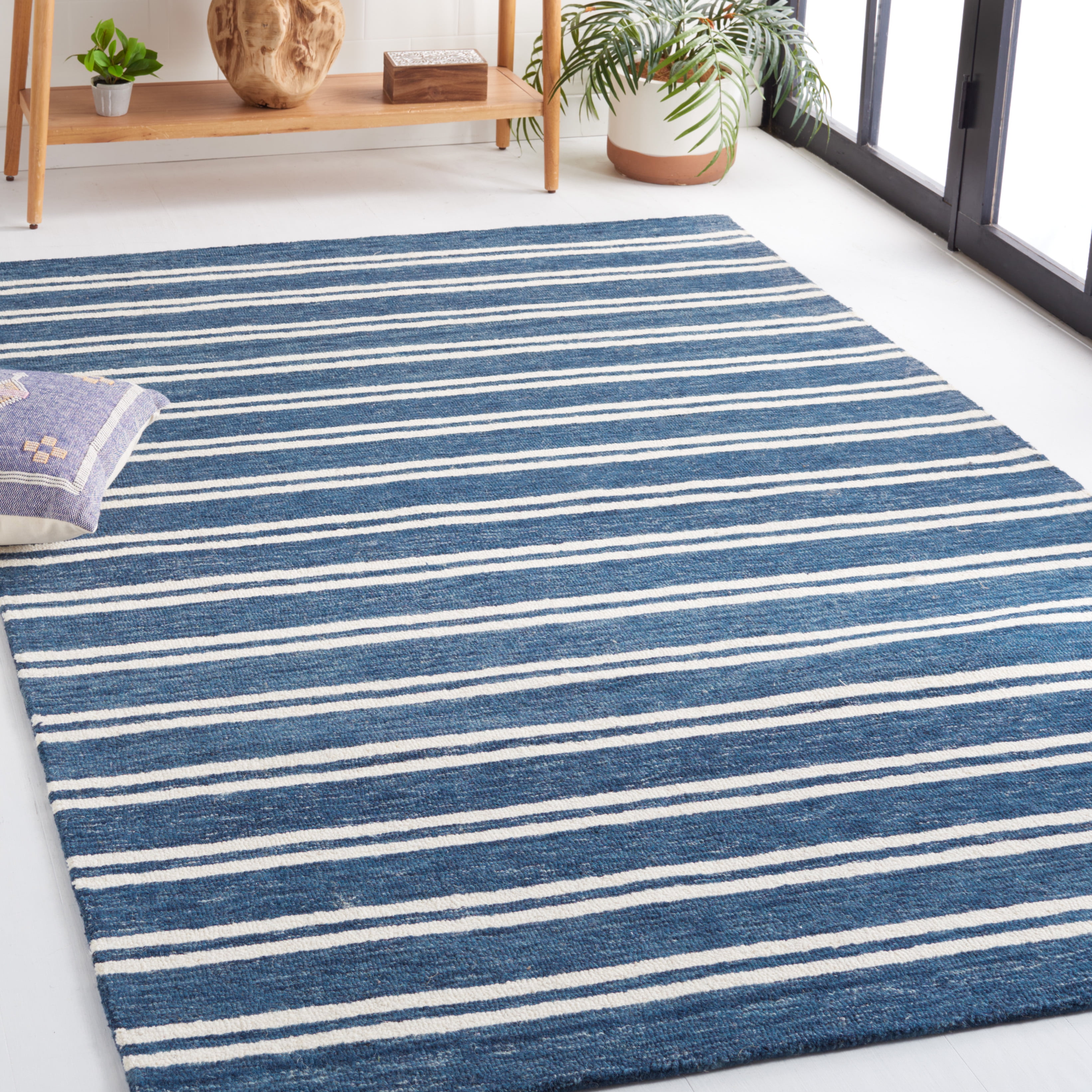SAFAVIEH Metro Joaquin Striped Area Rug, Blue/Ivory, 6' x 6' Square