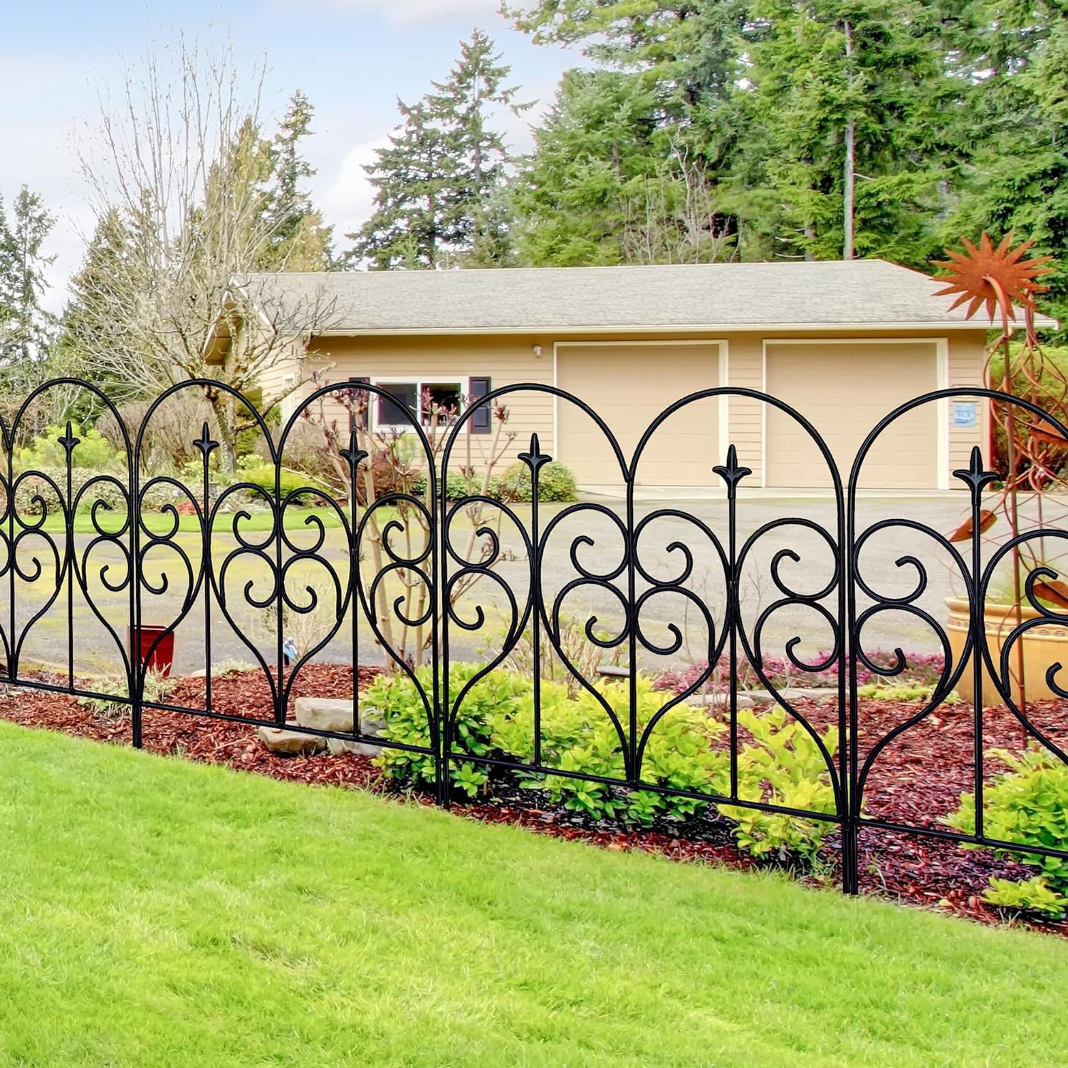 Decorative Garden Fence 32 in High x 10 ft Long Outdoor Rustproof Metal Pet Barrier for Yard  Flower Bed