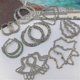thumbnail image 2 of Pendientes de acero inoxidable Yashi con diamantes y circonita cúbica brillante redonda 4 garras, 2 of 3