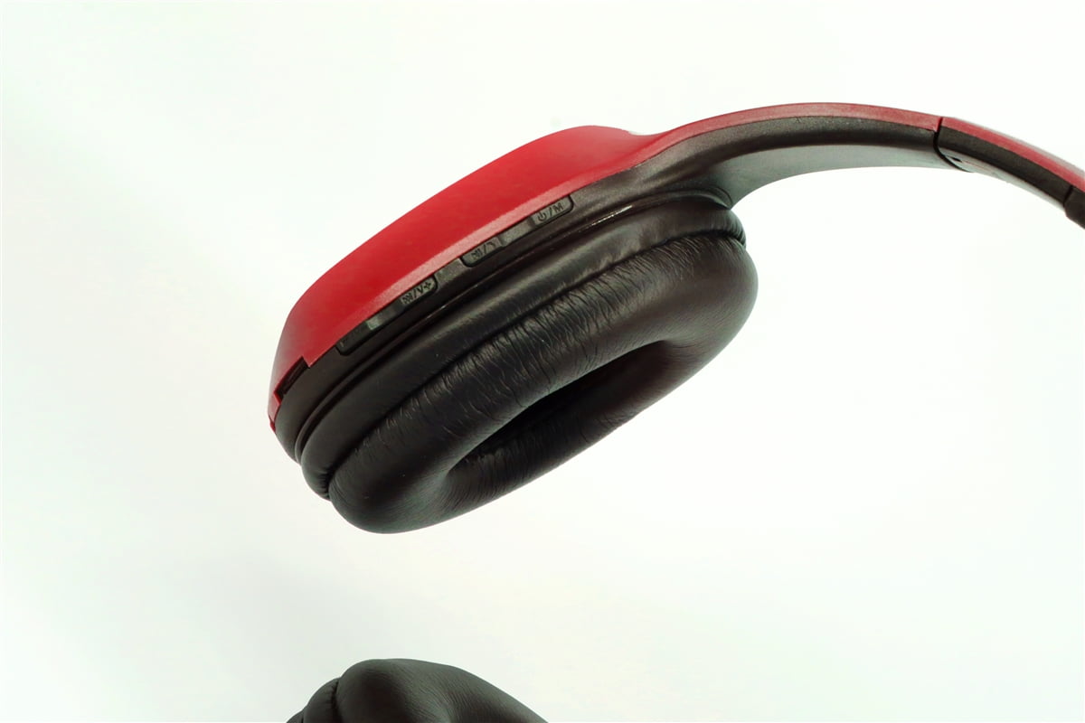 Over-the-Head Stereo Wireless Headsets for Motorola Edge 20,20 Lite, one 5G UW ace, Moto G Stylus 5G, G20, G40 Fusion, G100, G50, G10 Power, E7i Power, E7 Power, G30 (Red)