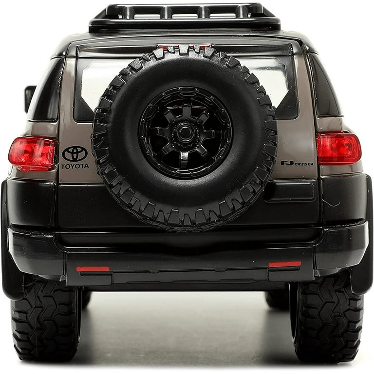 Jada Toyota FJ Cruiser 1/24 Diecast Model Car, Brown/Black
