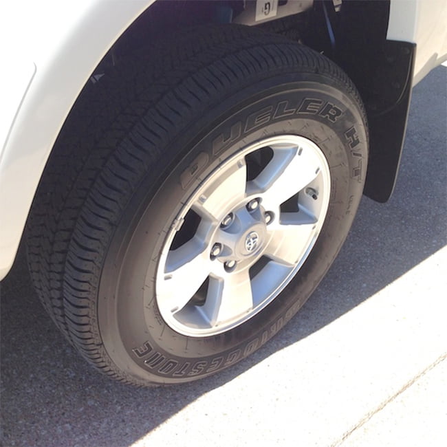 Bridgestone Dueler H/T D684 II P265/65R17 110S BSW Tire - Walmart.com