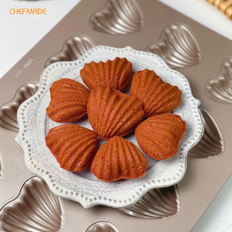 CHEFMADE Madeleine Mold Cake Pan, 12-Cavity Non-Stick Heart-Shaped