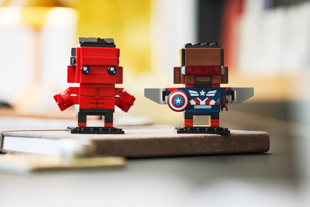 LEGO Brickheadz 40668 Marvel Captain America & Red Hulk Figures