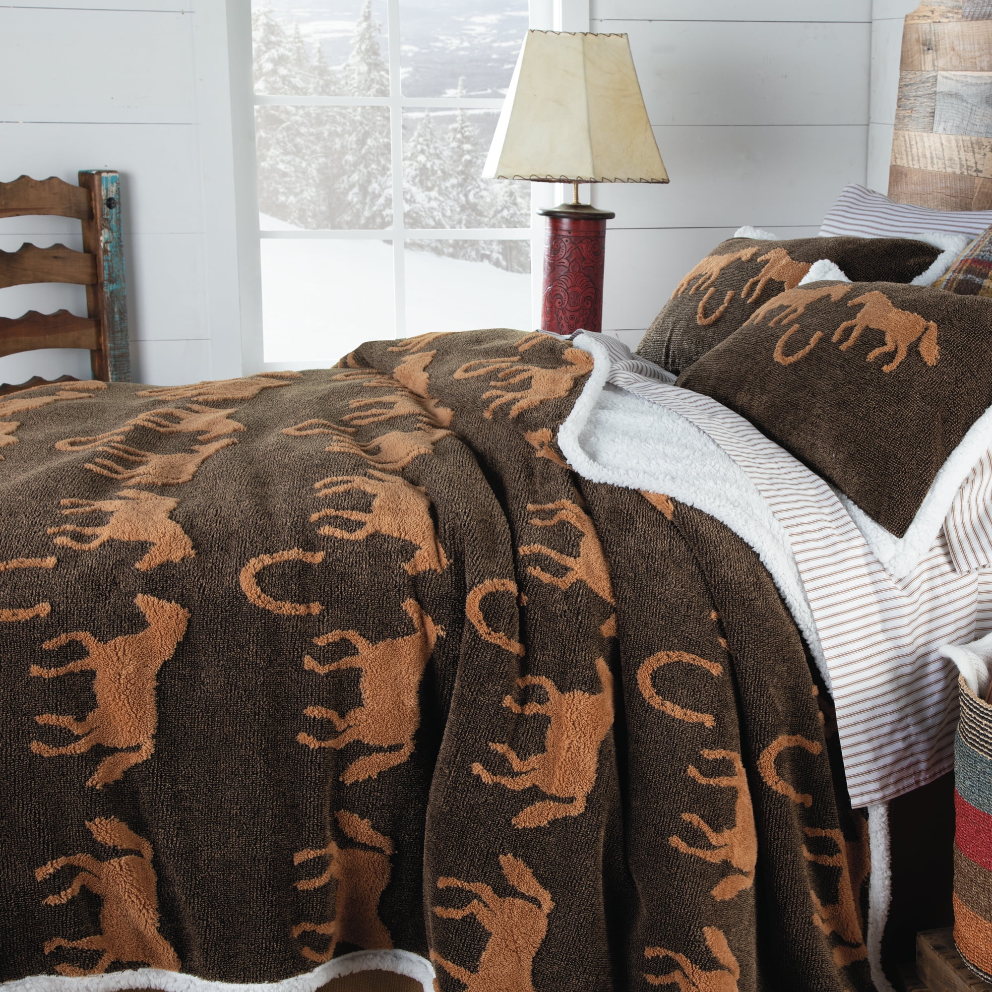 Horse and Horseshoe Fleece Sherpa Comforter Set Size Full/Queen