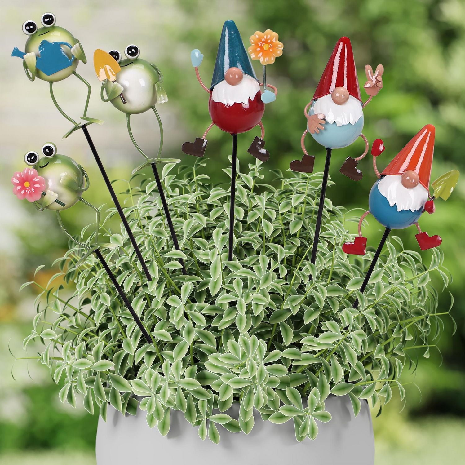 Hometrends Nain avec pelle