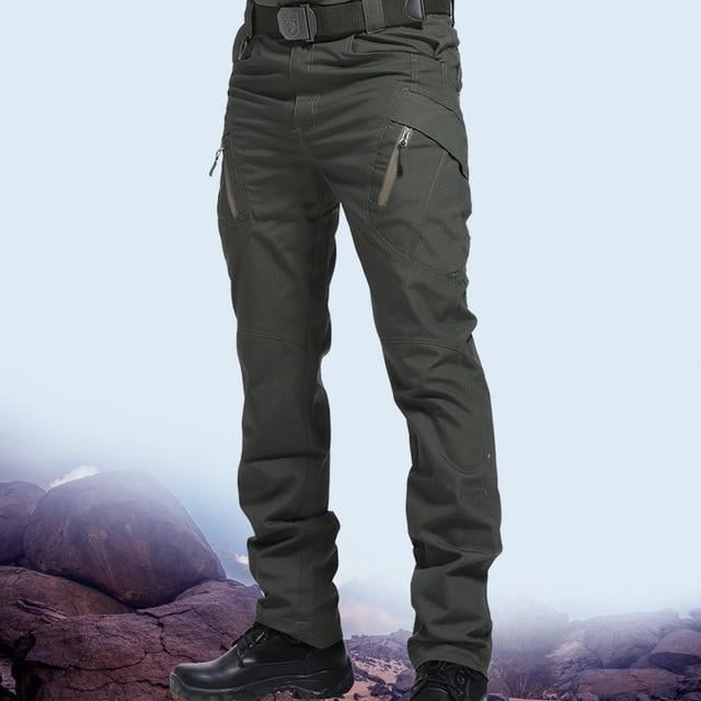jeans with many pockets