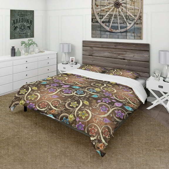 Designart 'Ornamented Colored Pattern with Flowers and Paisley' Floral Duvet Cover Set