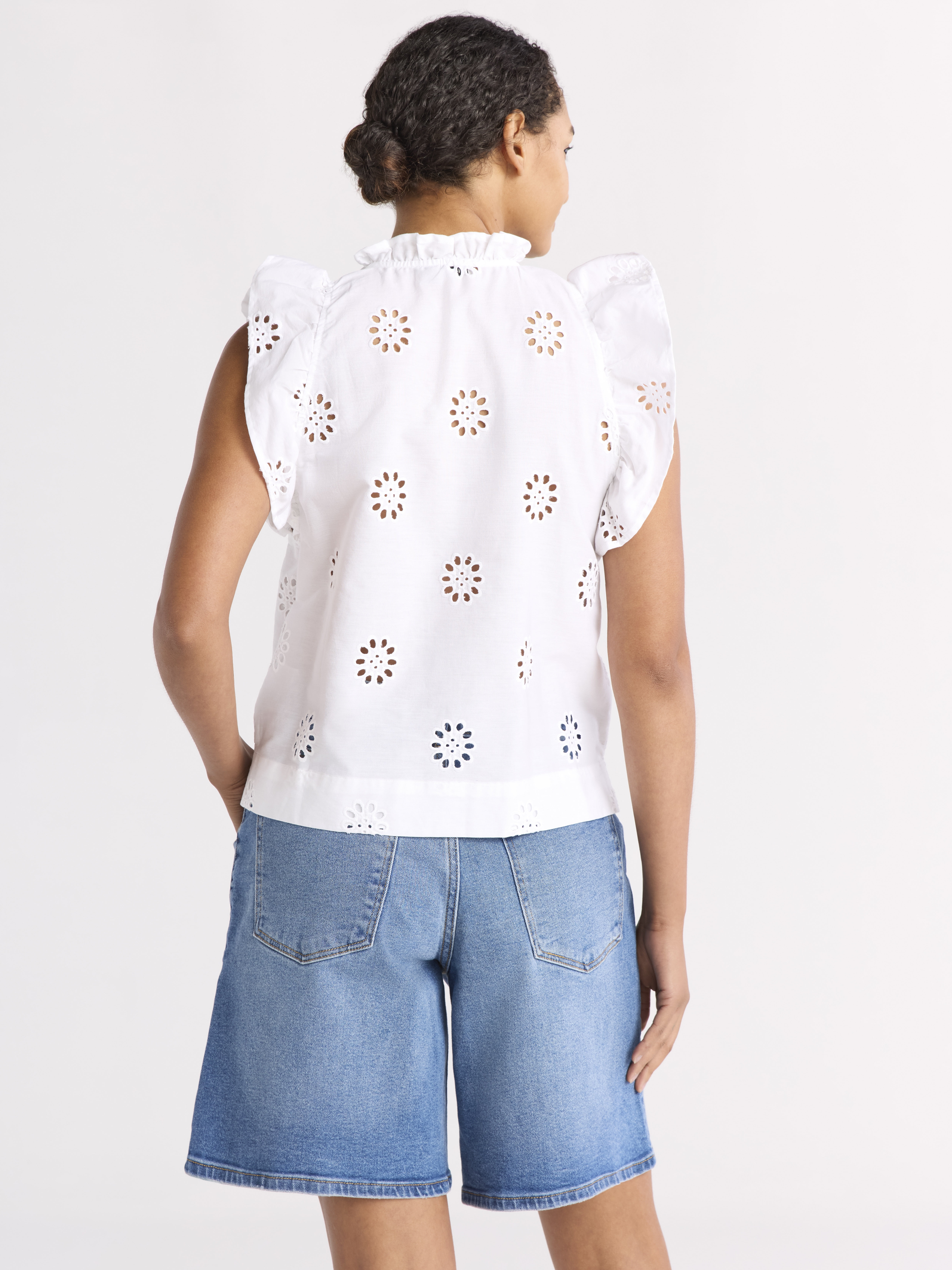 Free Assembly Women's Cotton Eyelet Top with Flutter Sleeves, Sizes XS-XXL