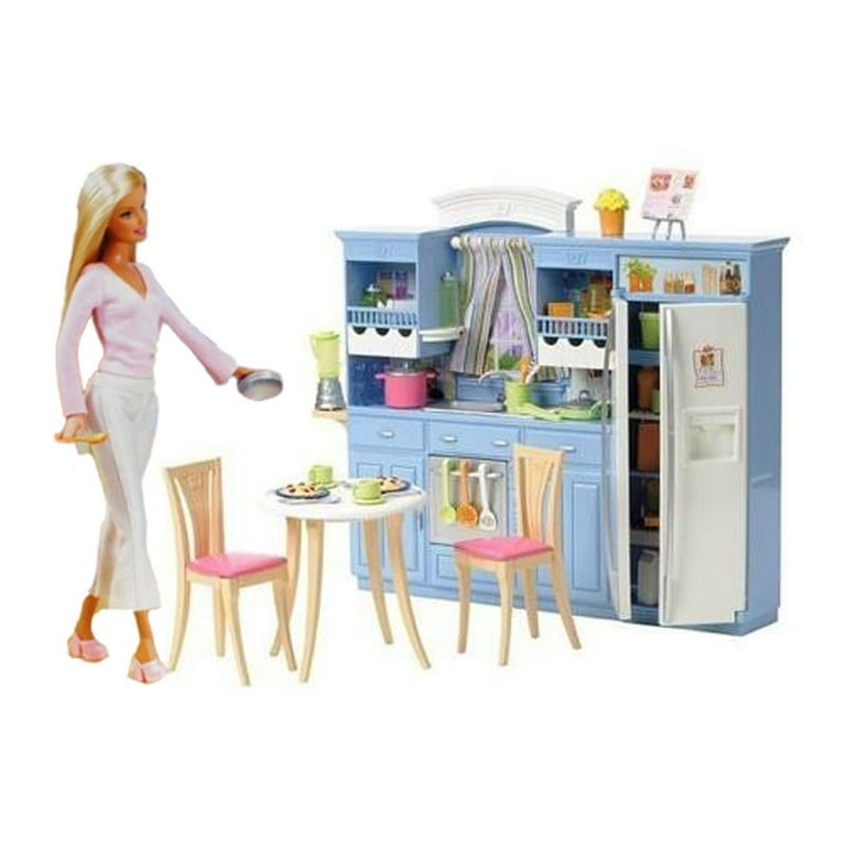 Barbie Play All Day Kitchen Gift Set w Barbie Doll 2005 Mattel J1548