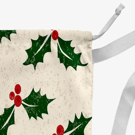 Simply Daisy Allover Holly 18 x 29 in Ivory Laundry Bag
