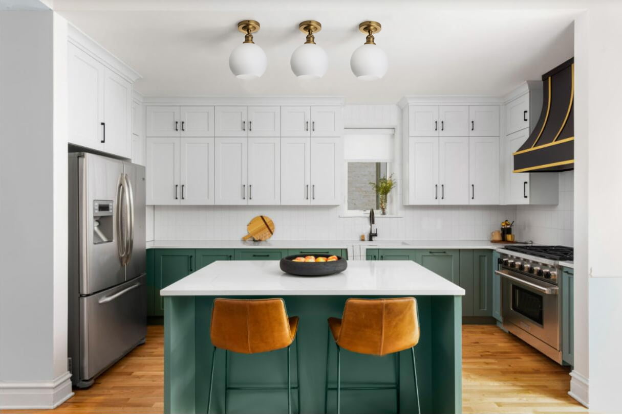 1-Light Ceiling Light, Industrial Globe Cream Glass Shade Close to Ceiling Light for Kitchen Island