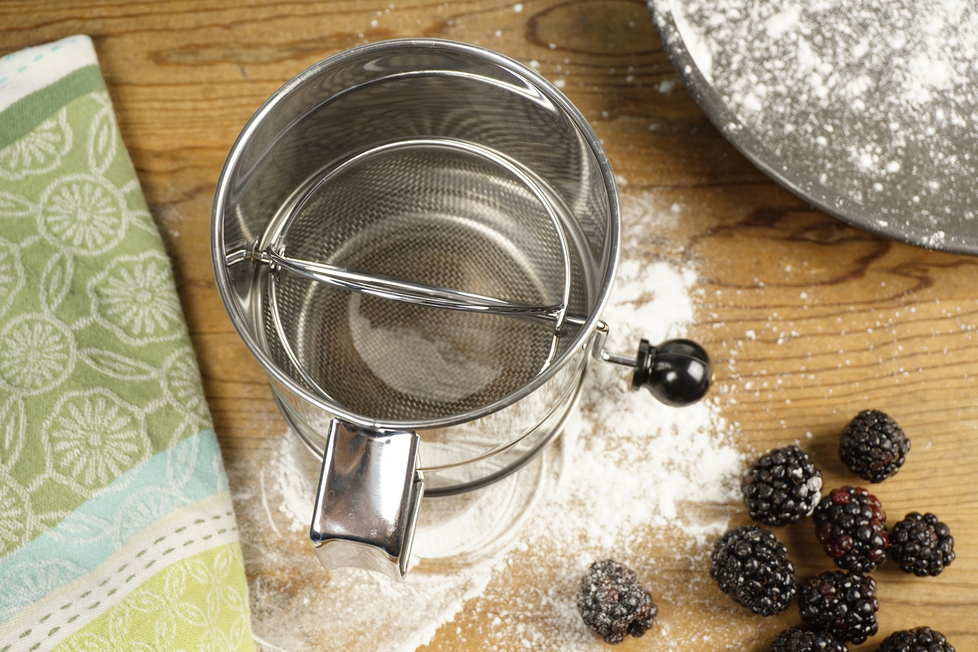 Rsvp Endurance 5-Cup Crank Style Flour Sifter