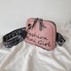 thumbnail image 1 of Bolsa de mensajero de concha de mujer coreana retro de hombro cruzados diarios de cuero de PU Sywqhk Para Estrenar, 1 of 9