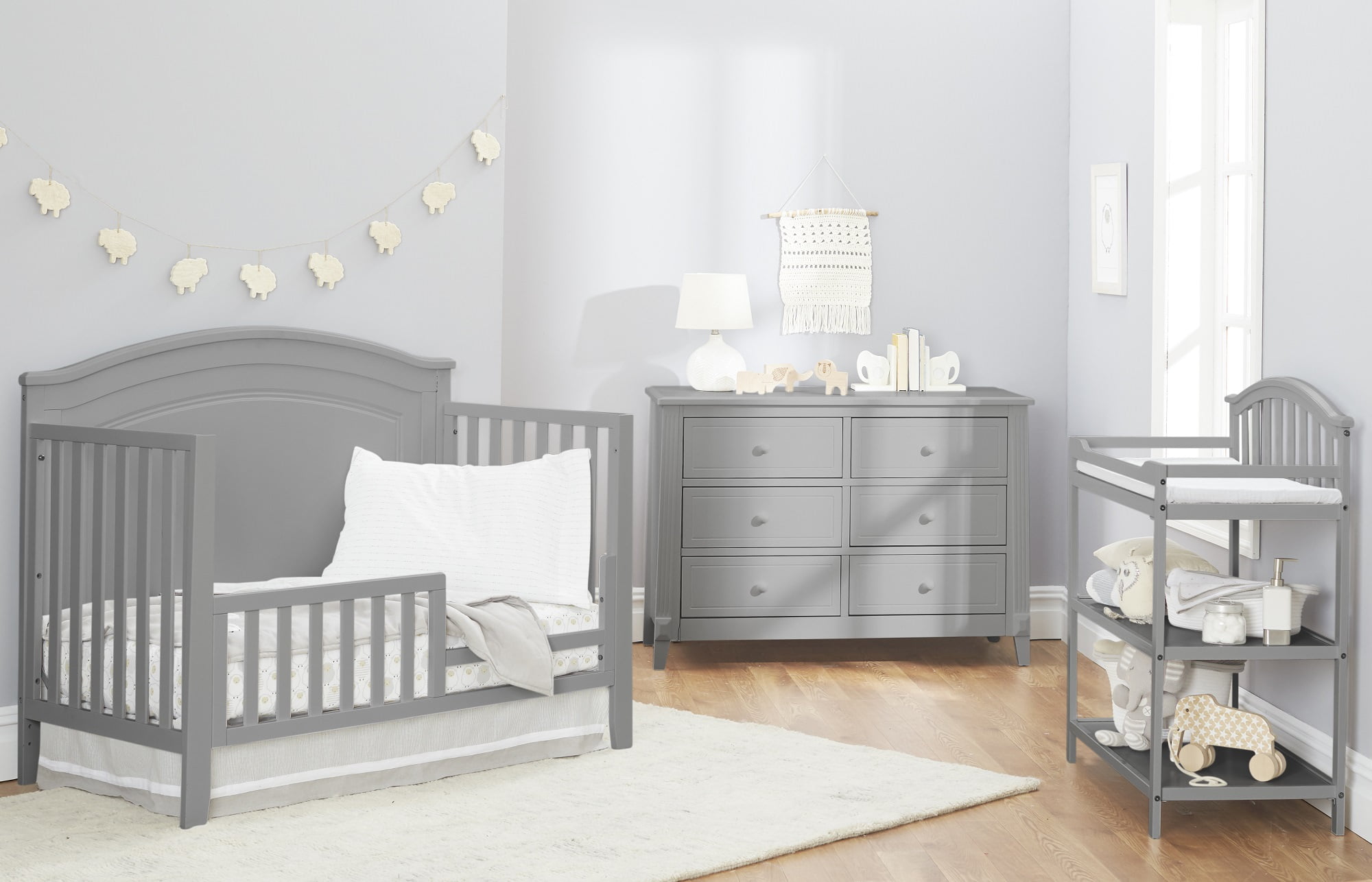 berkley round top panel crib