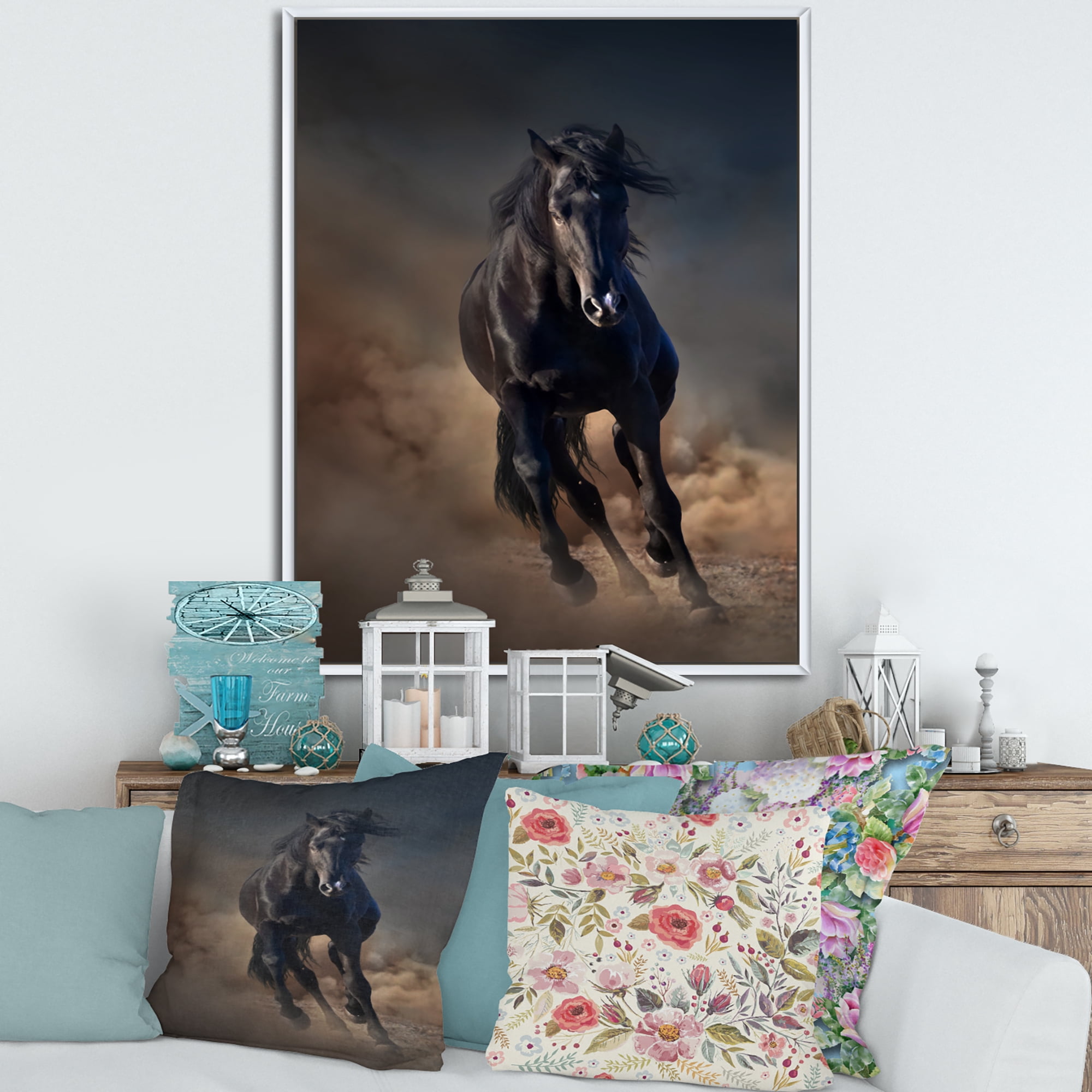 Designart 'Close Up Of Thoroughbred Nonius Stallion Horse I' Farmhouse Framed Canvas Wall Art Print