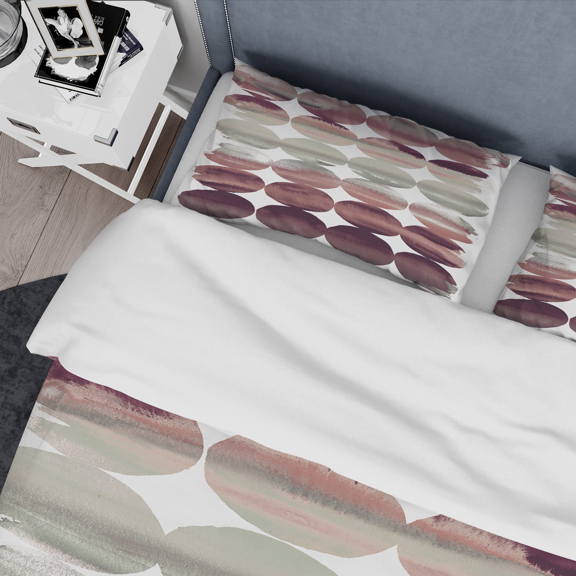 Designart 'Plum Dots minimal geometric I' Geometric Duvet Cover Set