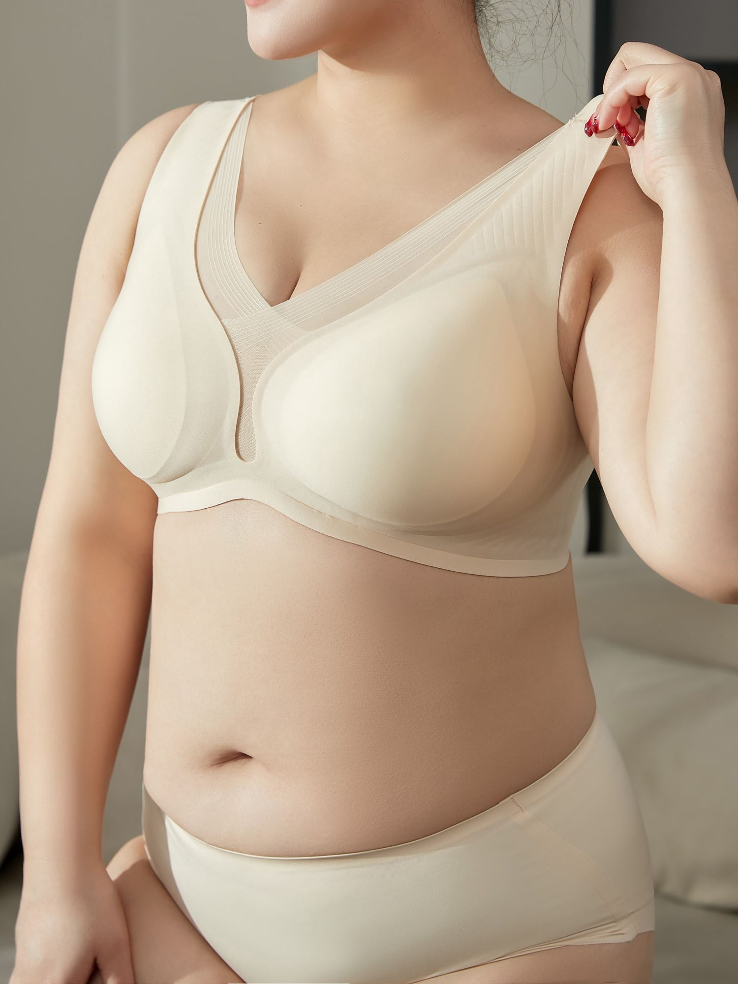 YOURISS Plus Size Wireless Seamless Bra, Full Coverage, Breathable 0.2cm Cups, Side Support U-Back, 5-Row 4-Hook T-Shirt Bra, Beige White 2XL
