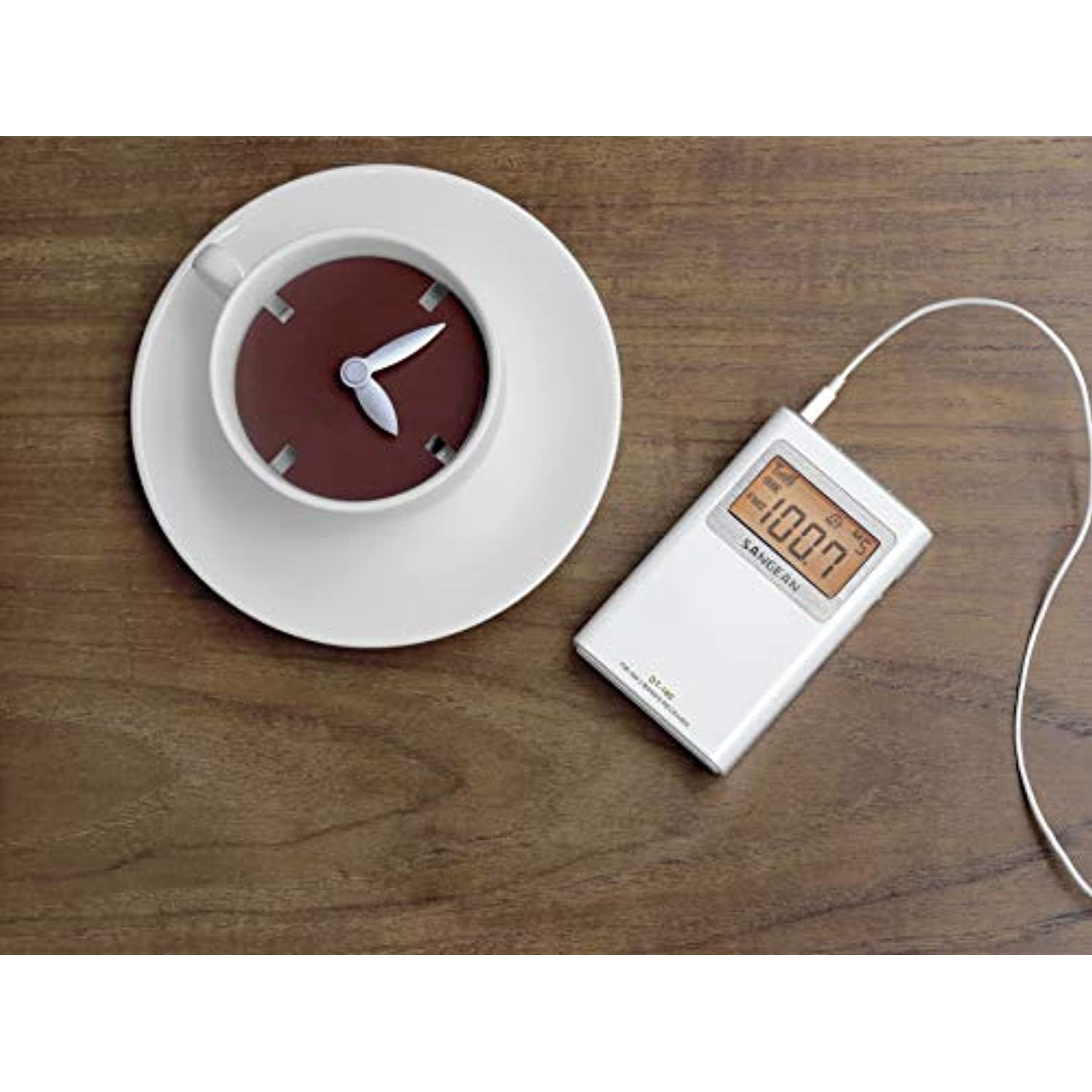 Sangean DT-160 AM/FM Stereo Pocket Radio with 100 Operating Hours on 2 AA Batteries, White