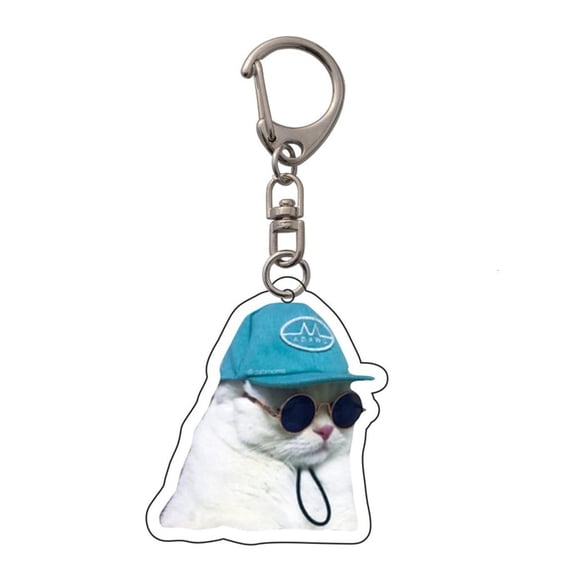 Yammee Funny Cat Face Acrylic Keychain Stylish and Sturdy Keyring Accessory Bag Pendant Suitable for Multiple Occasion