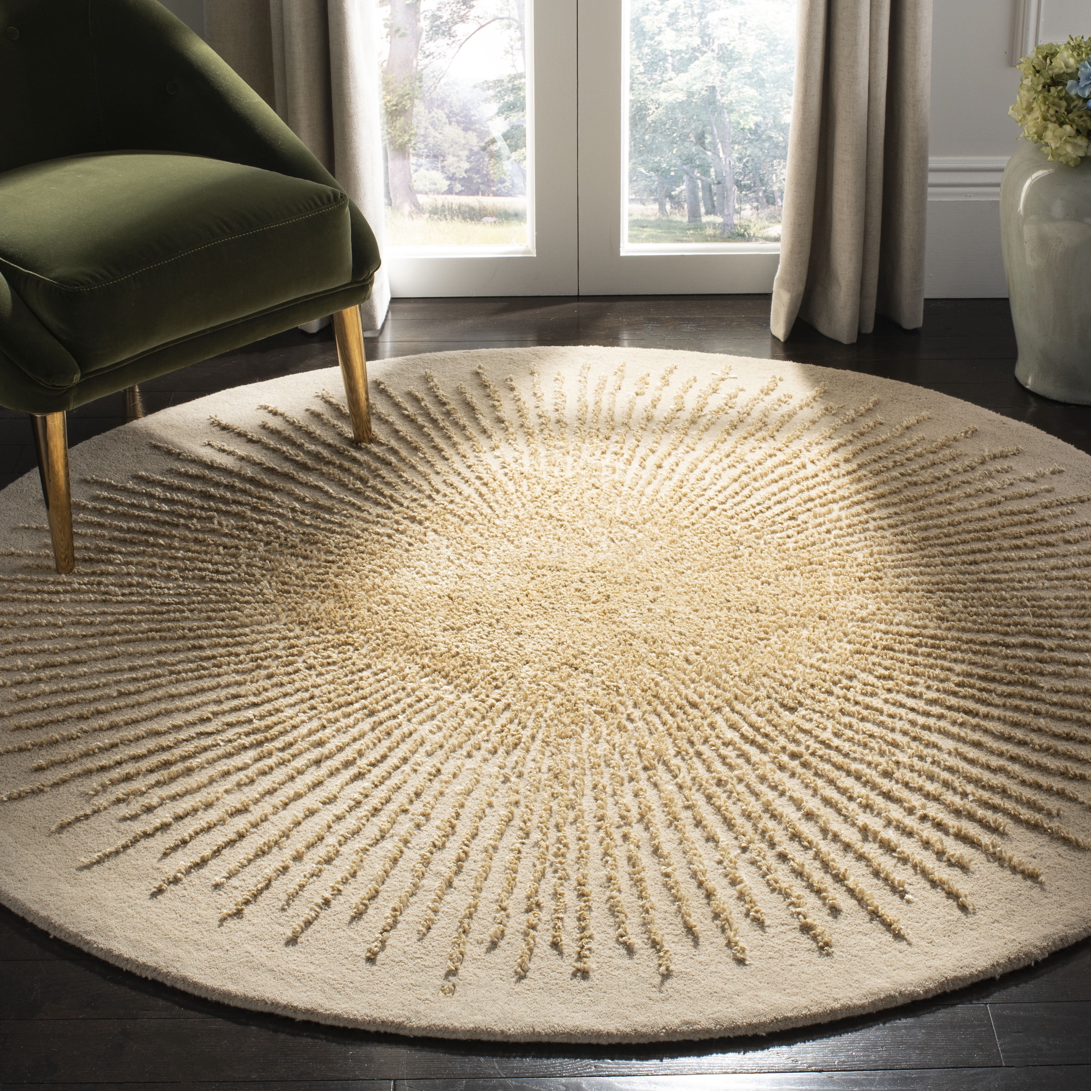 SAFAVIEH Soho Michelle Geometric Area Rug, Beige, 4' x 4' Round