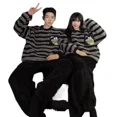 thumbnail image 5 of Otoño Invierno Popular pareja franela Coral polar pijamas mujeres hombres ropa de casa conjunto de calcetines para las estaciones frías, 5 of 5