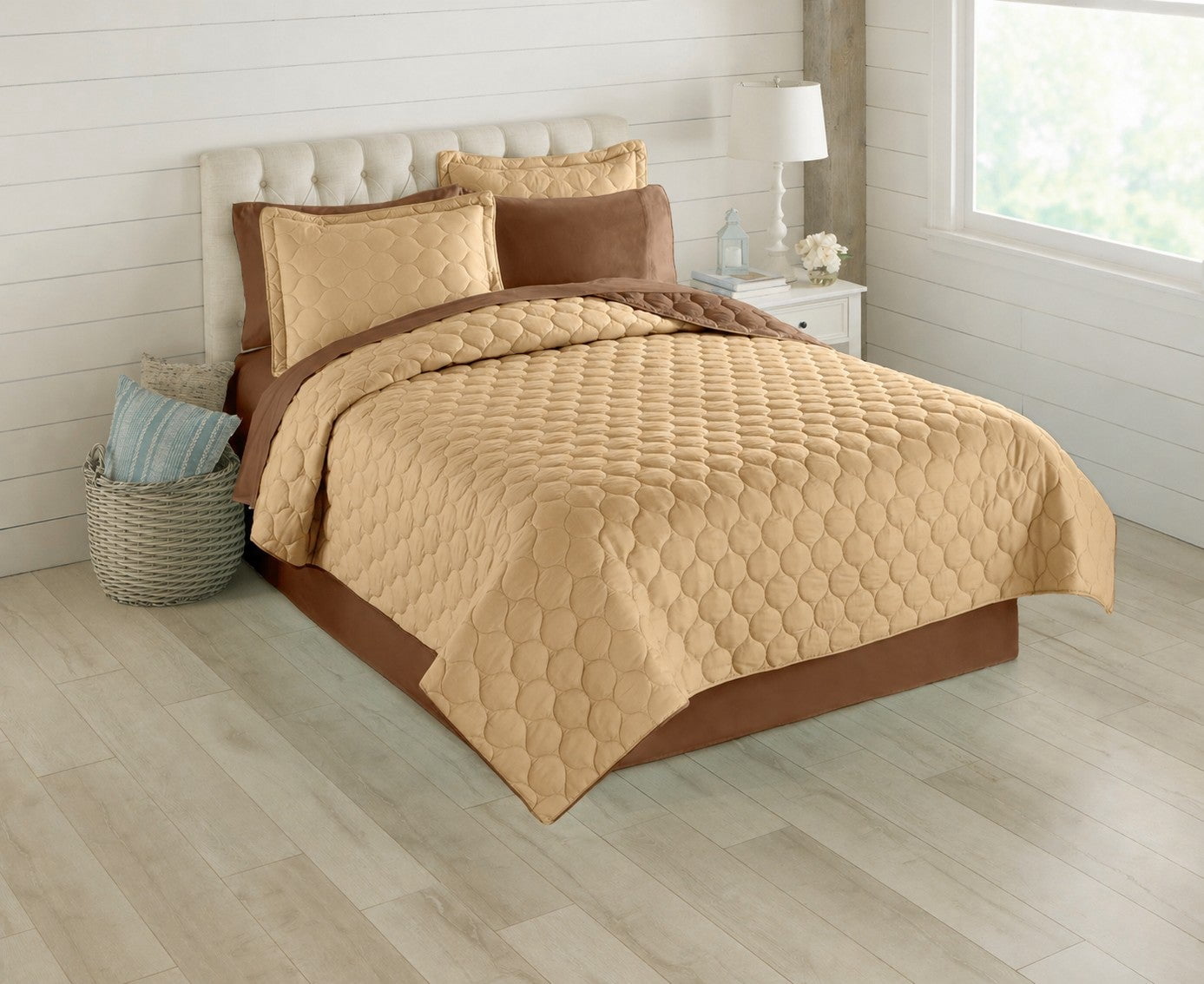 BrylaneHome BH Studio Reversible Quilt