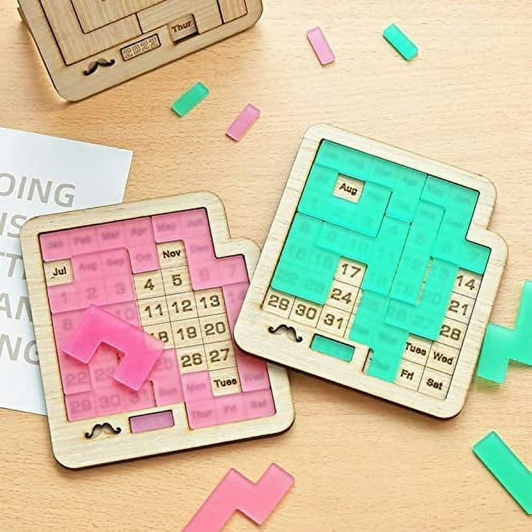 Puzzle A Day Calendar 2025 Lok moll layney