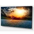 thumbnail image 2 of Coucher de Soleil Jaune en Milieu Océanique, 2 of 3