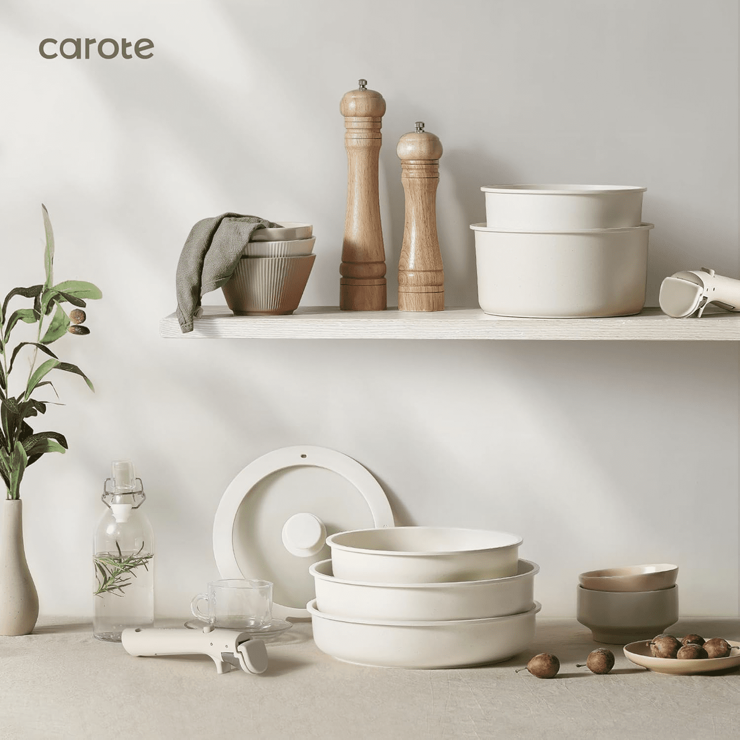 Carote Nonstick Cookware Sets, 17 Pcs Non Stick Pots and Pans Set with Removable Handle, Dishwasher & Oven Safe, Induction Compatible, White