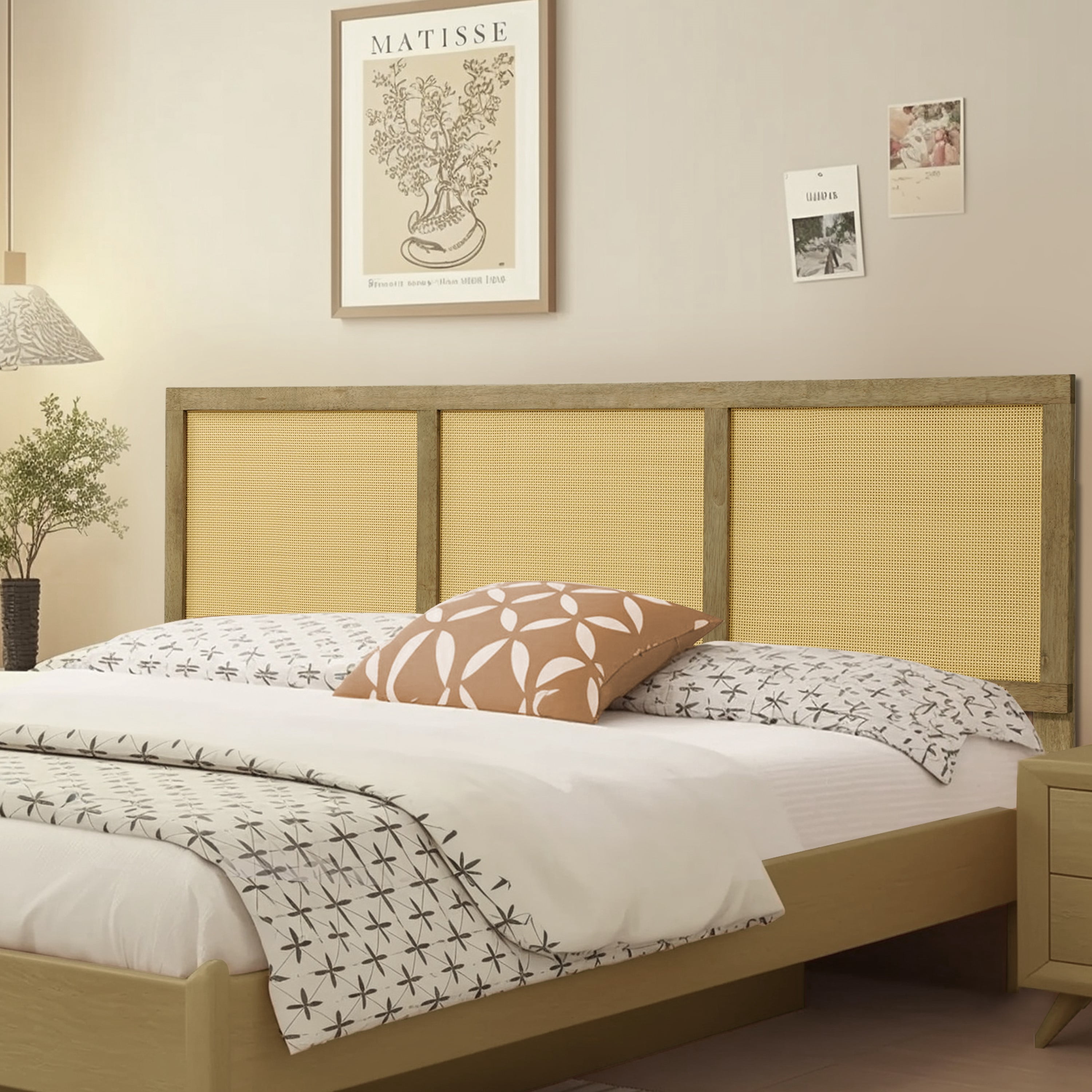 LuxenHome Natural Finish Rubberwood with Rattan Panels Headboard, Queen
