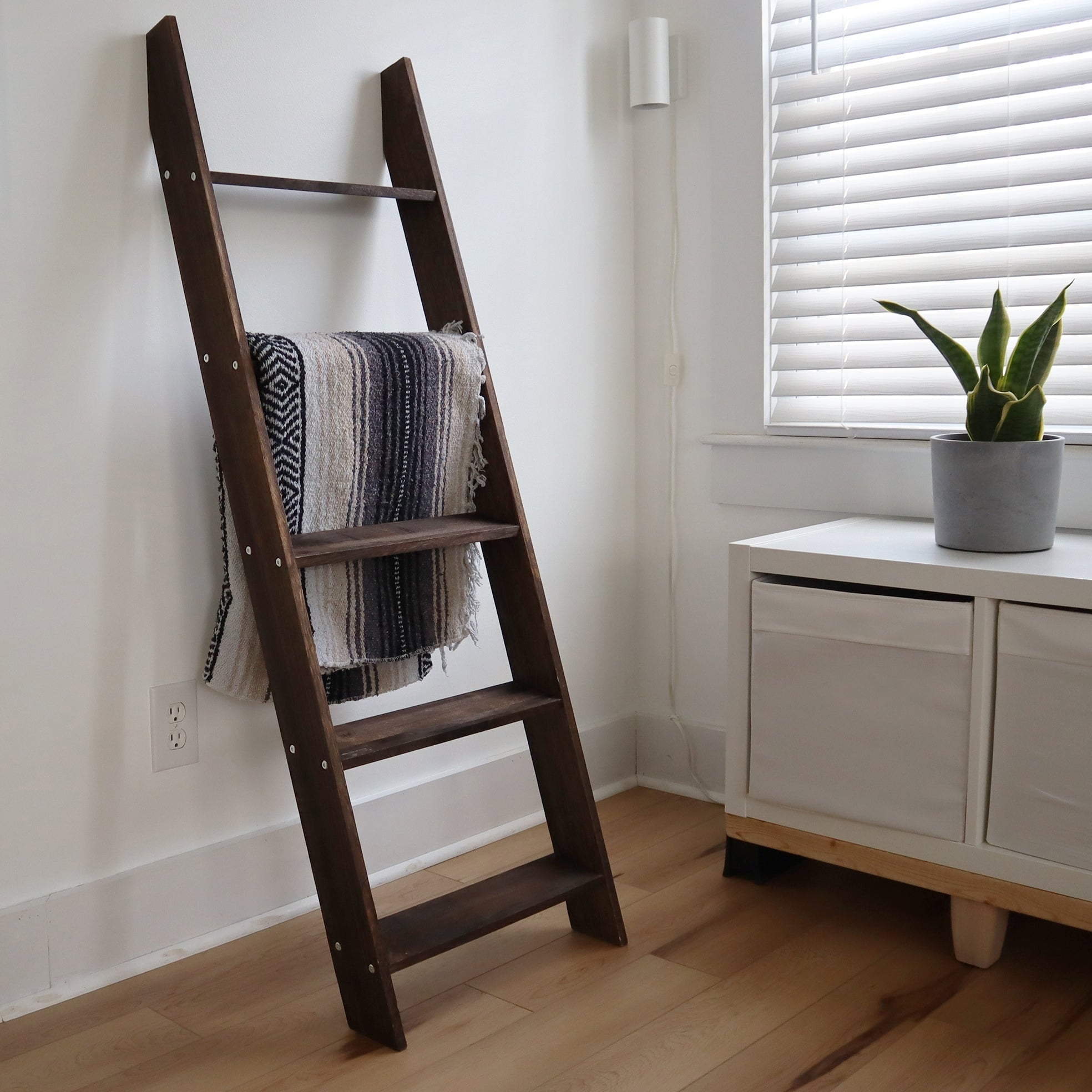 Blanket Ladder Grey - One