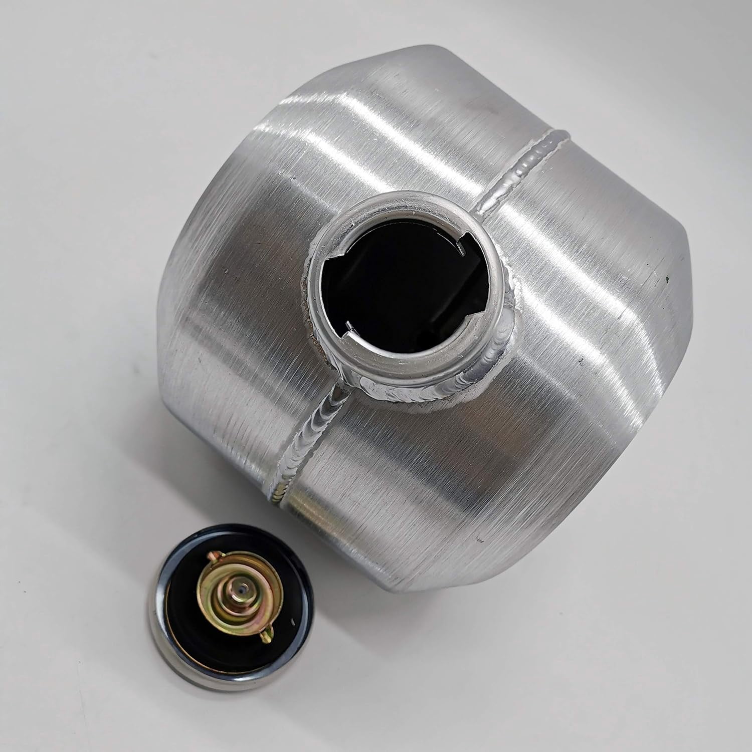 1.5 Gallon 8 x7.5" Spun Aluminum Gas Tank / Fuel Tank 1/4 NPT Outlet Center Fill