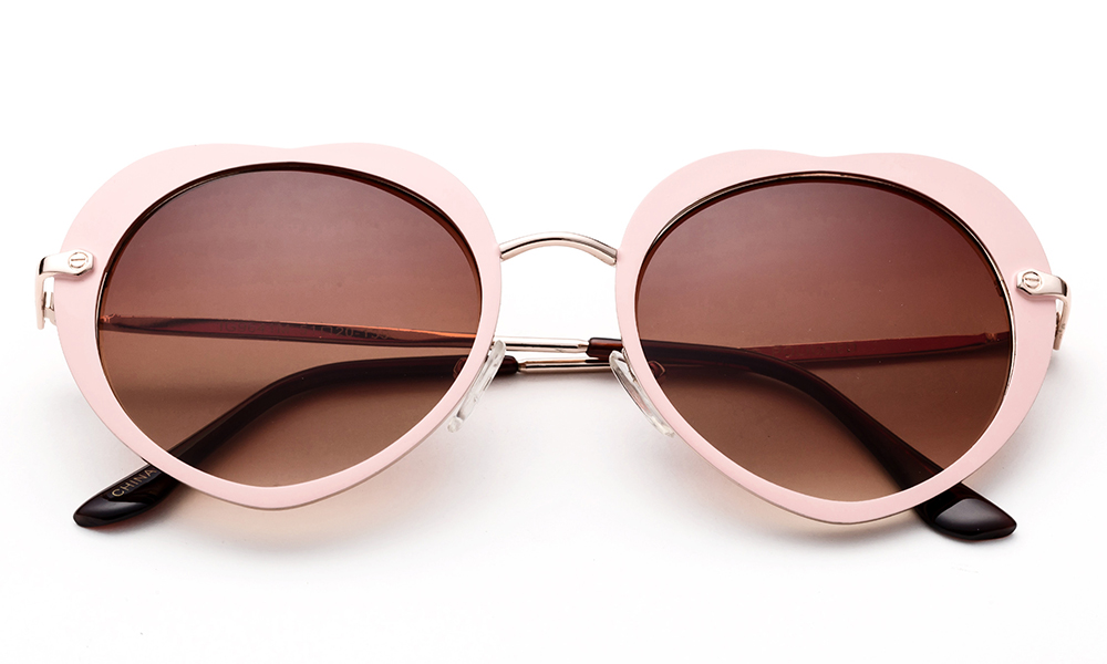 Newbee Fashion -Heart Design Fashion Metal Women Sunglasses with Folding Sunglasses Case - image 2 of 3