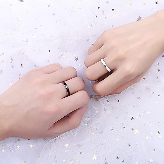 Anillos de compromiso minimalistas hotsell