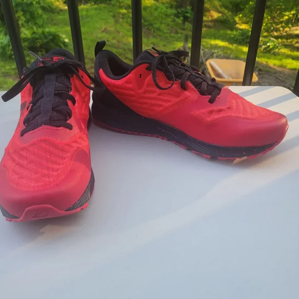 New Balance Men’s NITREL Trail Running Shoes MTNTRCT3 Red / Black 10.5D