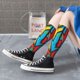 thumbnail image 5 of Fotbe Colorful Arrow Graffiti Pattern Calcetas Divertidas Estampadas para Hombre y Mujer, Calcetas de Algodón hasta la Rodilla para Caminar, Correr, Enfermería y Embarazo, 5 of 6
