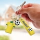 thumbnail image 4 of Fiudx Llavero de Fútbol de Acero Inoxidable, Colgante de Fútbol, Regalo Duradero para Entrenadores y Jugadores, Perfecto para Cumpleaños, Navidad y Eventos de Equipo, Tamaño 5,8 X 2,5 Cm., 4 of 5