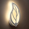 thumbnail image 1 of Leaf-shaped LED wall light - Modern design in metal and acrylic - Bedroom, hallway, living room - Power 7W, 1 of 5