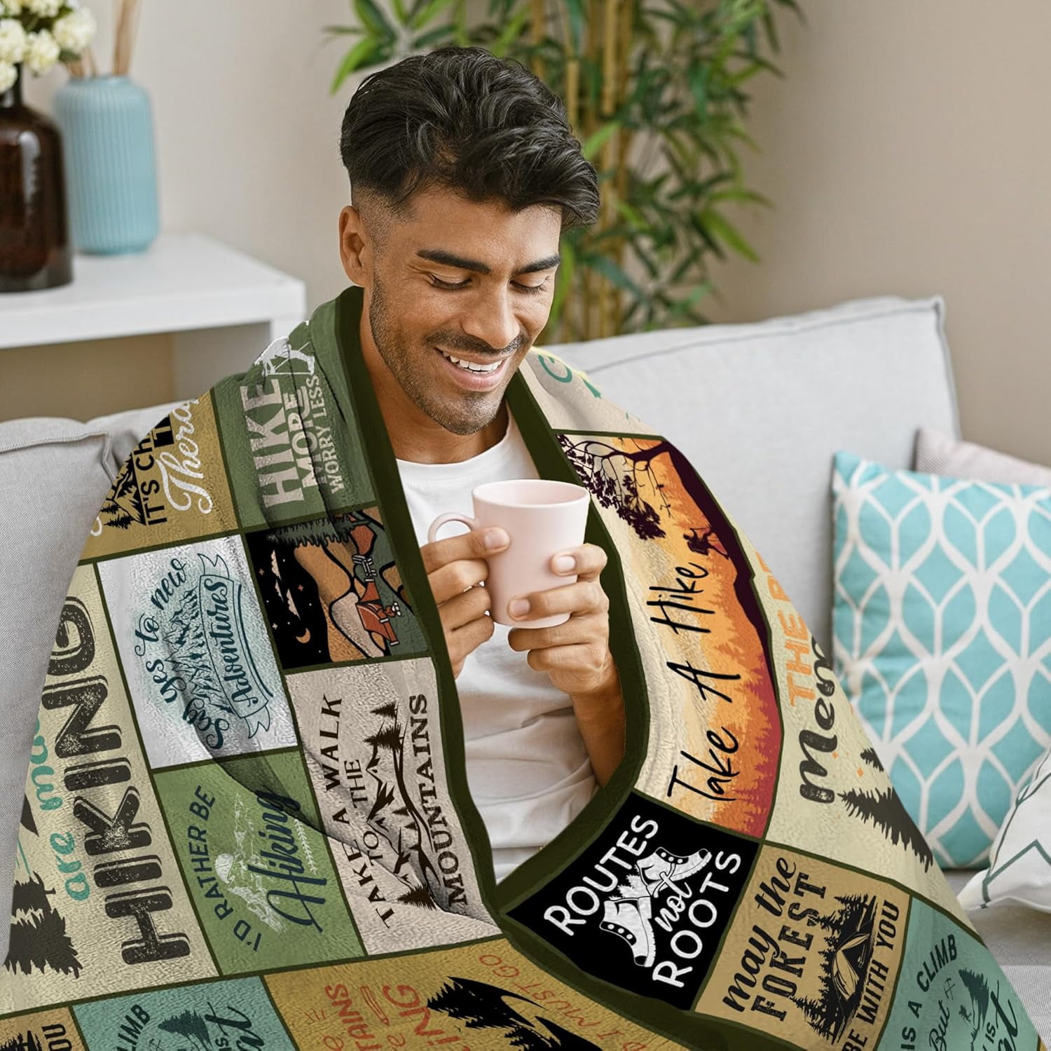 Hiking Gifts for Men Women, Cool Hiking Gifts, Hikers Gifts, Gifts for Hikers, Hiking Lovers Gifts Idea, Outdoor Caming Adventure Gifts for Hikers Lovers, Hiking Rv Travel Gifts Blanket