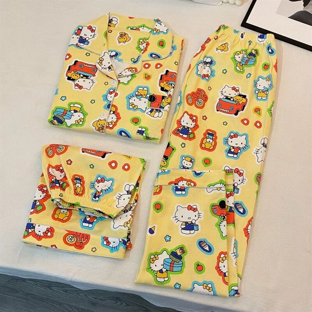 Sanrio-Conjunto de pijama de Hello Kitty para mujer, ropa de dormir de manga corta y pantalones largos con dibujos animados Kawaii, traje de casa de tres piezas, primavera y verano, 2023